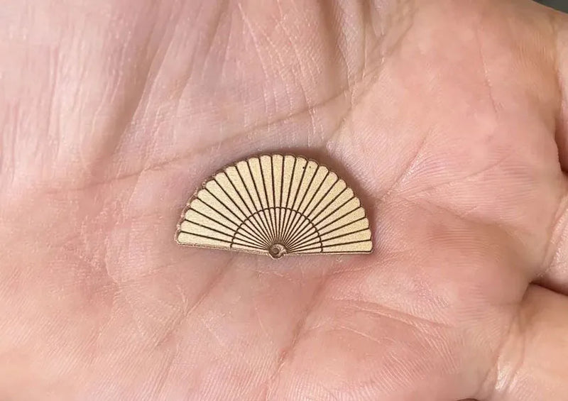 Precision Cutting: Bringing the Spanish Fan to Life